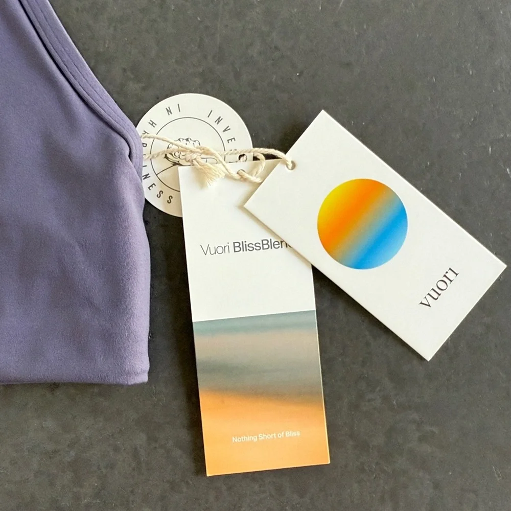 NWT Vuori All The Feels Bliss Blend Sports Bra Cosmic Purple Size M - Picture 2 of 4